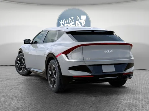 2026 Kia EV6 Wind, photo 4