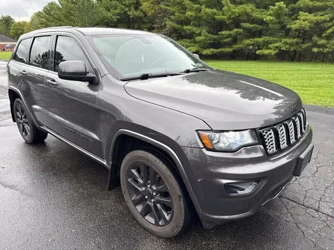 2018 Jeep Grand Cherokee Altitude 4WD