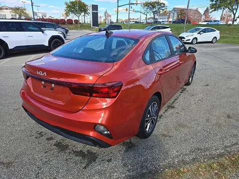 2023 Kia Forte LXS, photo 3