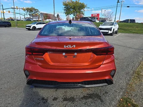 2023 Kia Forte LXS, photo 4