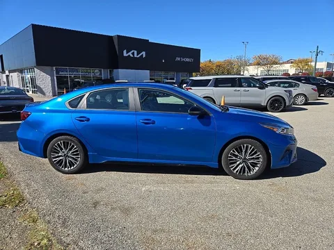 2023 Kia Forte GT-Line, photo 2