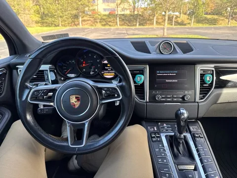 2018 Porsche Macan Base
