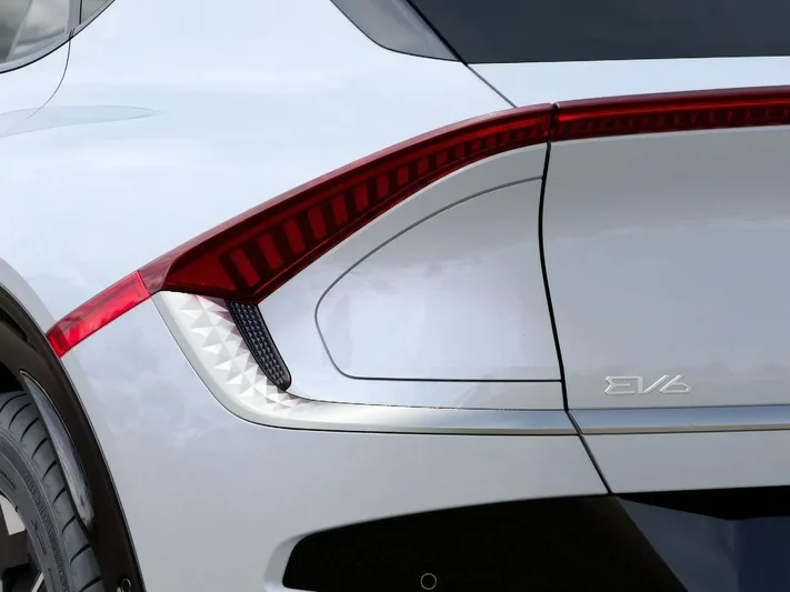 2026 Kia EV6 - view 11