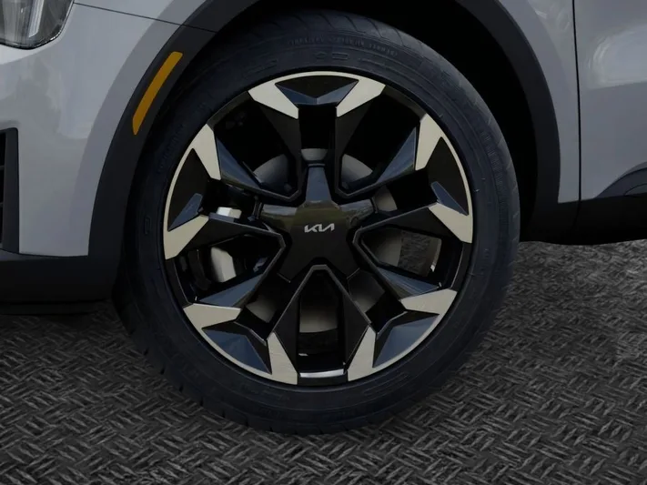 2026 Kia Sorento - view 9