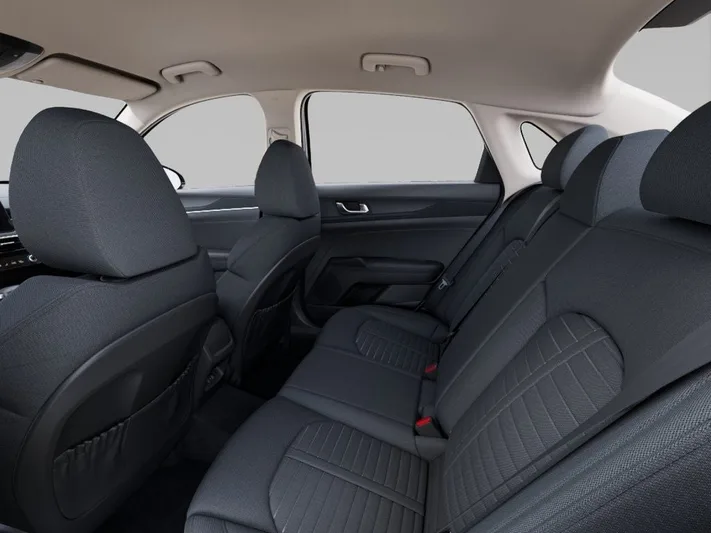 2026 Kia K5 - view 18