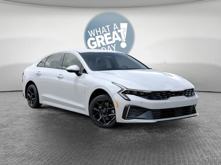 2026 Kia K5 - view 8