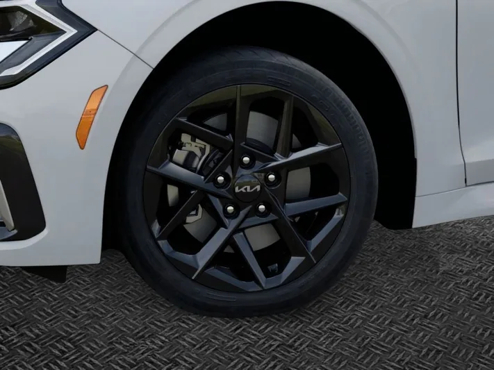 2026 Kia K5 - view 9