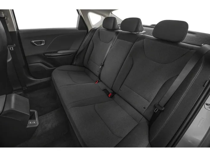 2025 Kia K4 - view 20