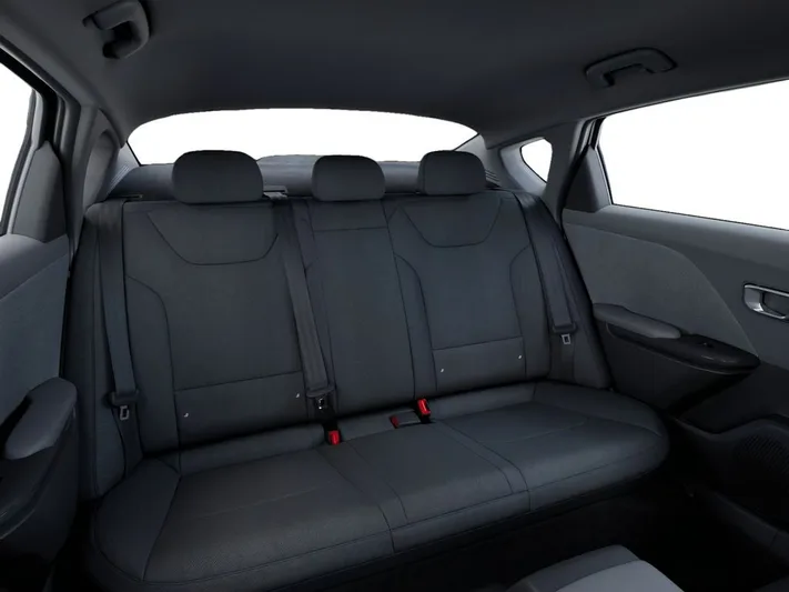 2026 Kia K4 - view 14
