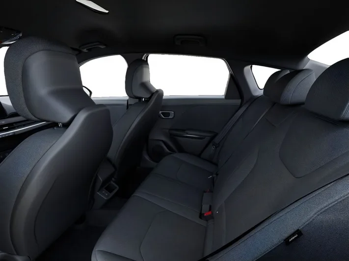 2026 Kia K4 - view 18