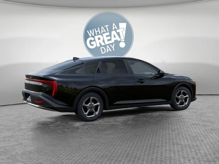 2026 Kia K4 - view 6