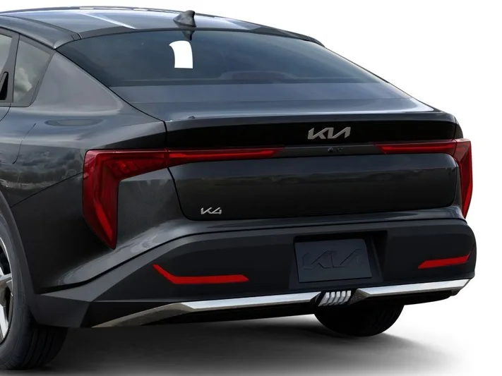 2026 Kia K4 - view 11