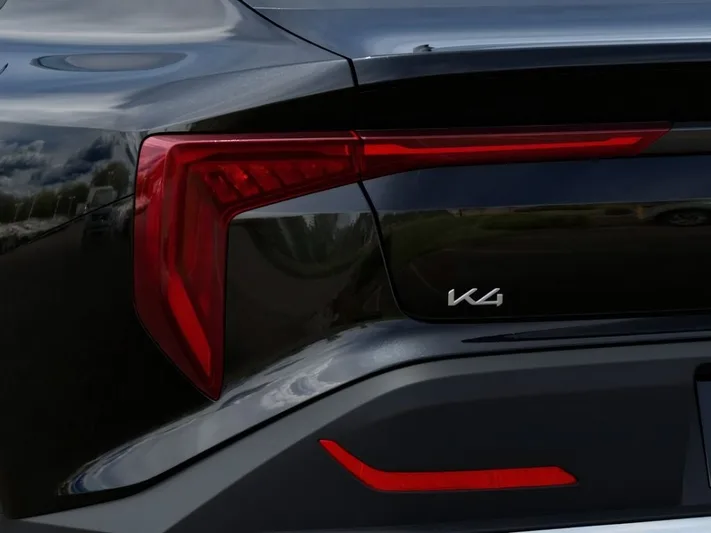 2026 Kia K4 - view 11