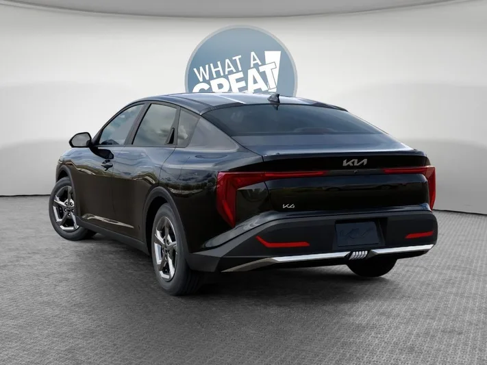 2026 Kia K4 - view 4