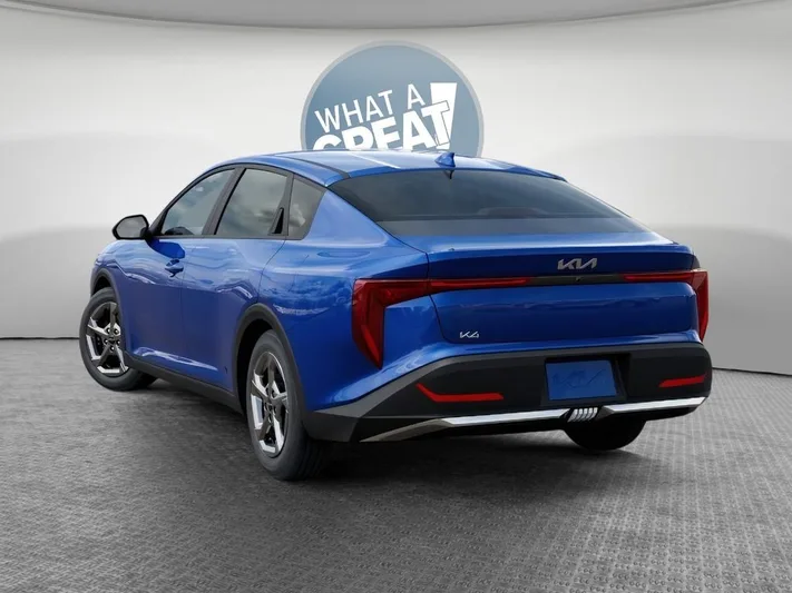 2026 Kia K4 - view 4