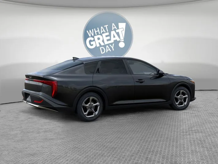 2026 Kia K4 - view 6