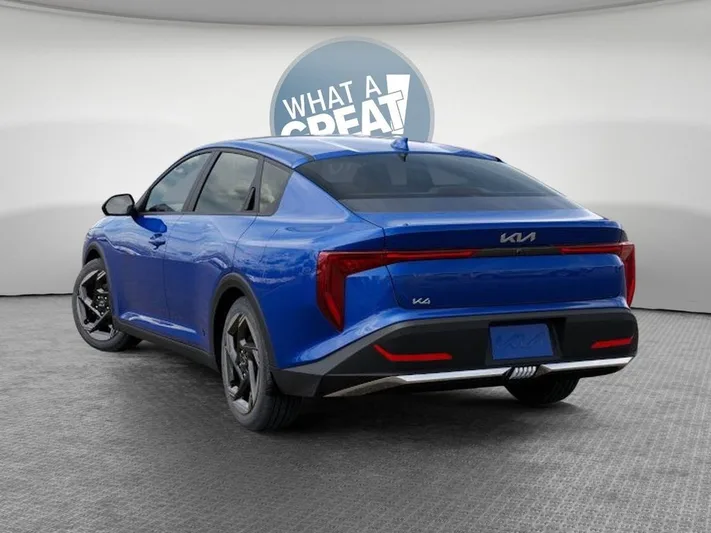 2025 Kia K4 - view 4