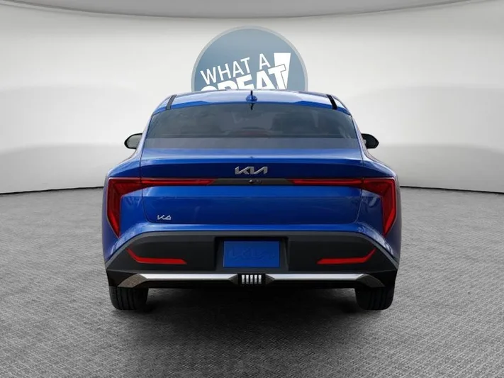 2025 Kia K4 - view 5