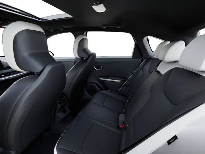 2026 Kia K4 - view 18