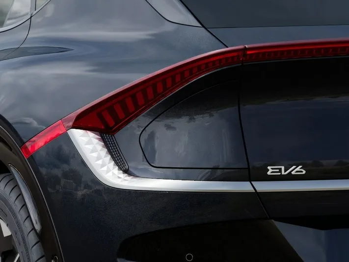 2026 Kia EV6 - view 11