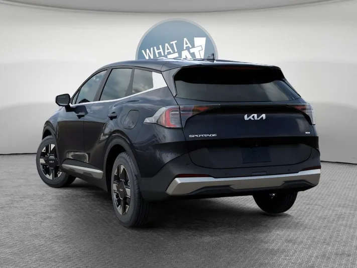 2026 Kia Sportage - view 4