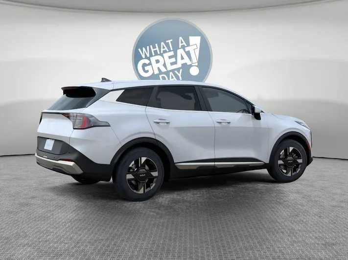 2026 Kia Sportage - view 6
