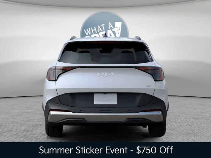 2026 Kia Sportage - view 13