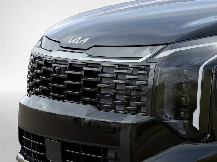 2026 Kia Sportage - view 12
