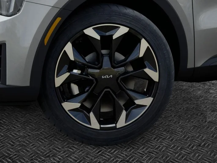 2026 Kia Sorento - view 9