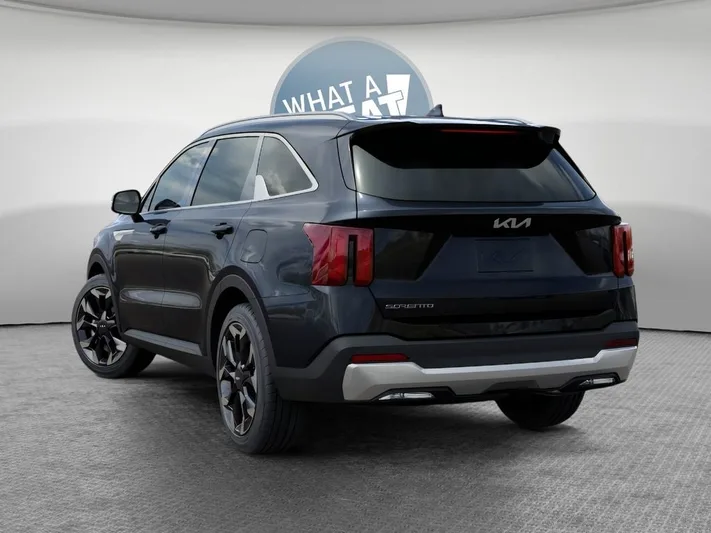 2026 Kia Sorento - view 4