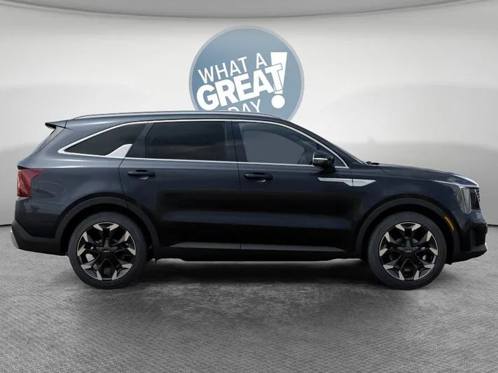 2026 Kia Sorento - view 7