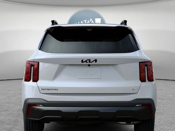 2026 Kia Sorento - view 13