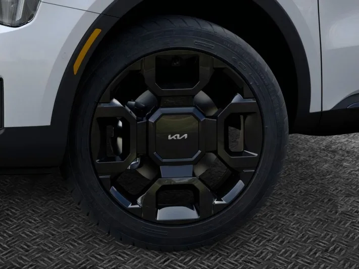 2026 Kia Sorento - view 9