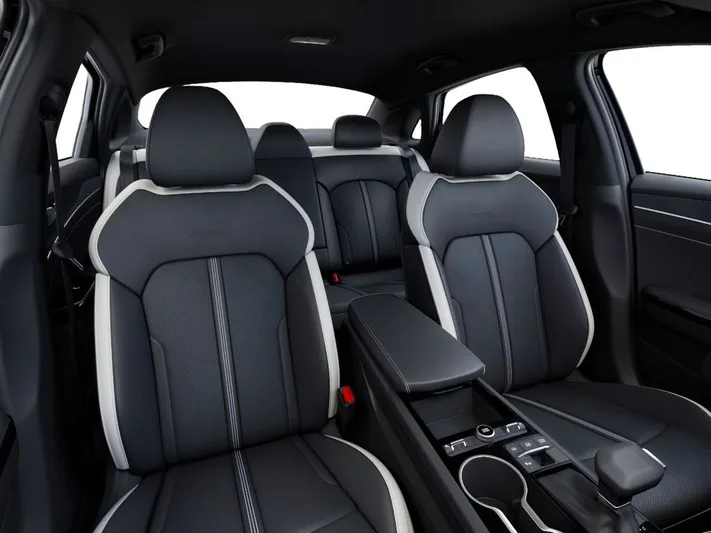 2026 Kia K5 - view 15