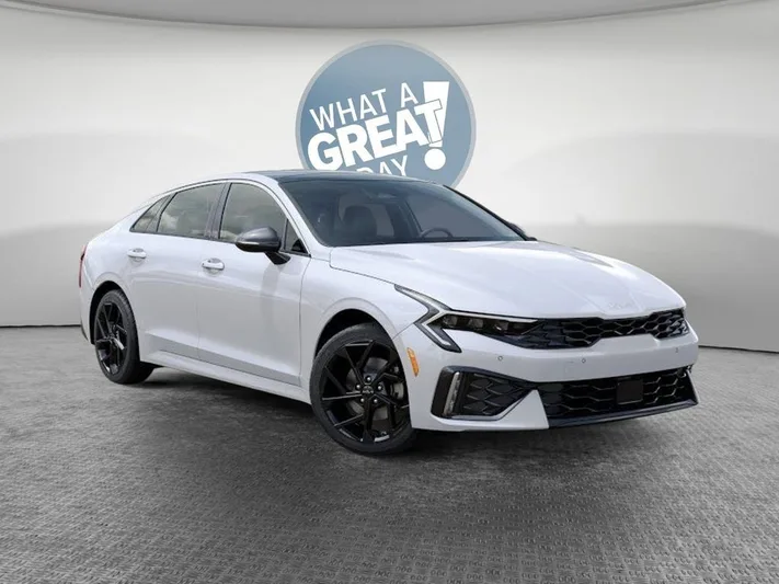 2026 Kia K5 - view 8