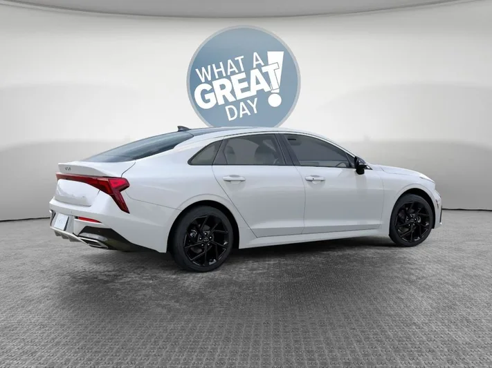 2026 Kia K5 - view 6