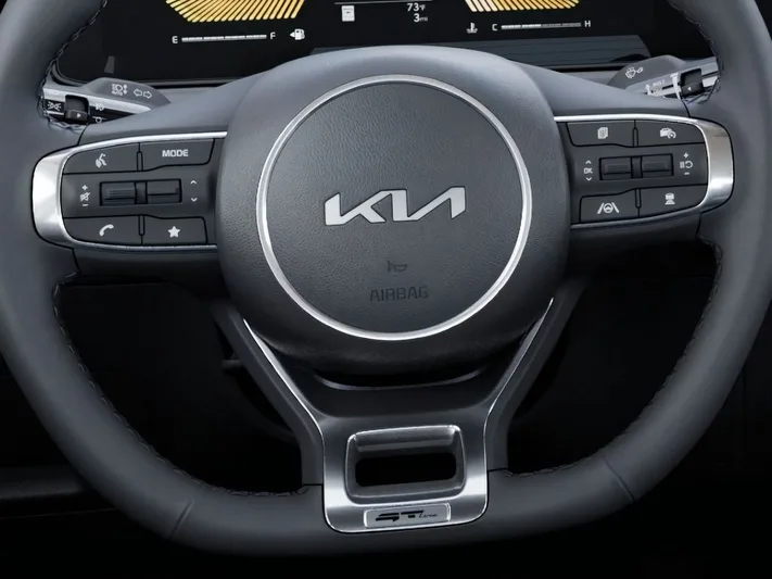 2026 Kia K5 - view 22