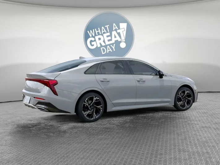 2026 Kia K5 - view 6