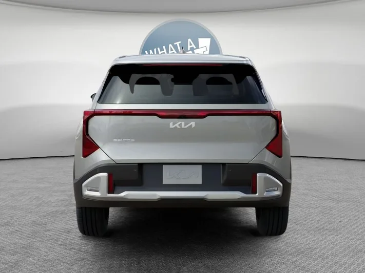 2027 Kia Seltos - view 5