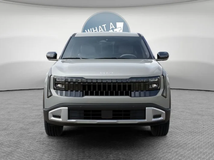2027 Kia Seltos - view 2