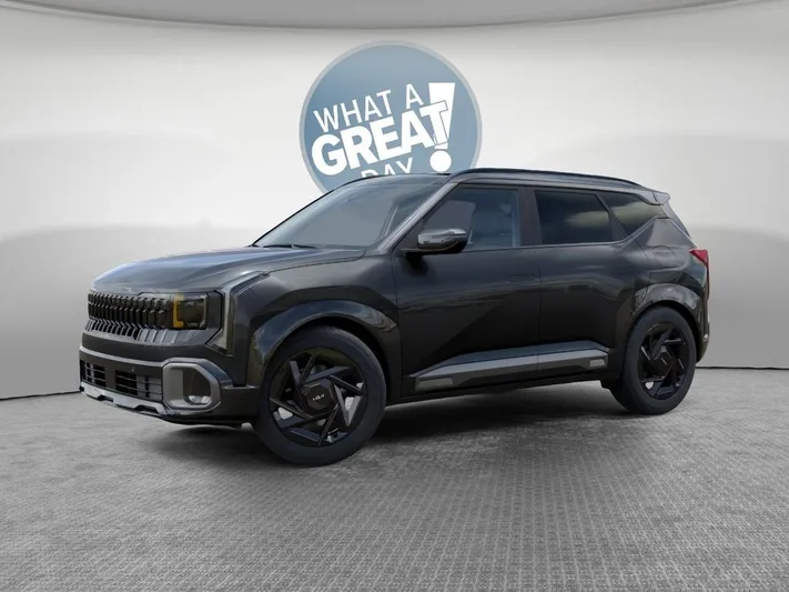 2027 Kia Seltos - view 3