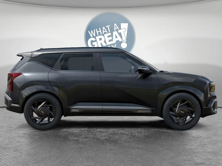2027 Kia Seltos - view 6