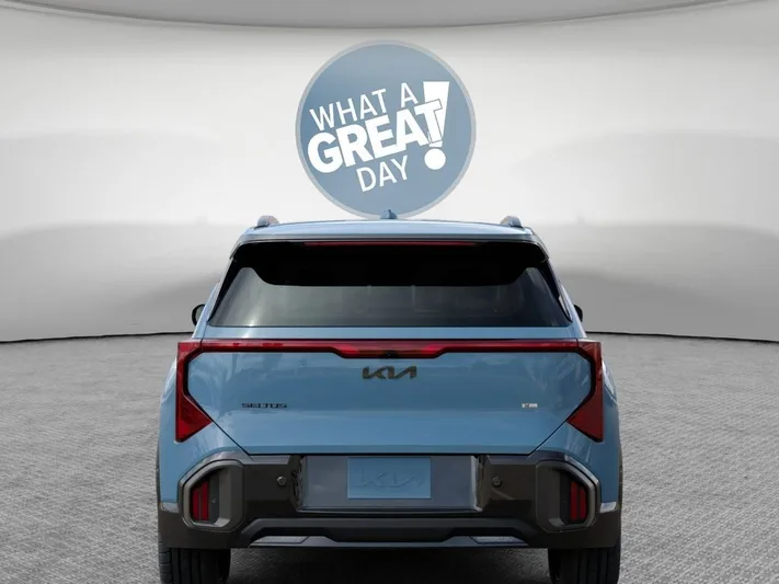 2027 Kia Seltos - view 13