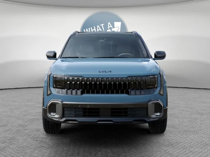 2027 Kia Seltos - view 2