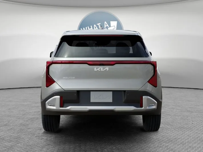 2027 Kia Seltos - view 5