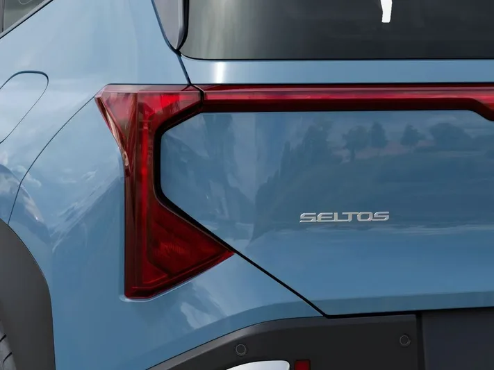 2027 Kia Seltos - view 11