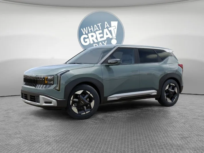 2027 Kia Seltos - view 3