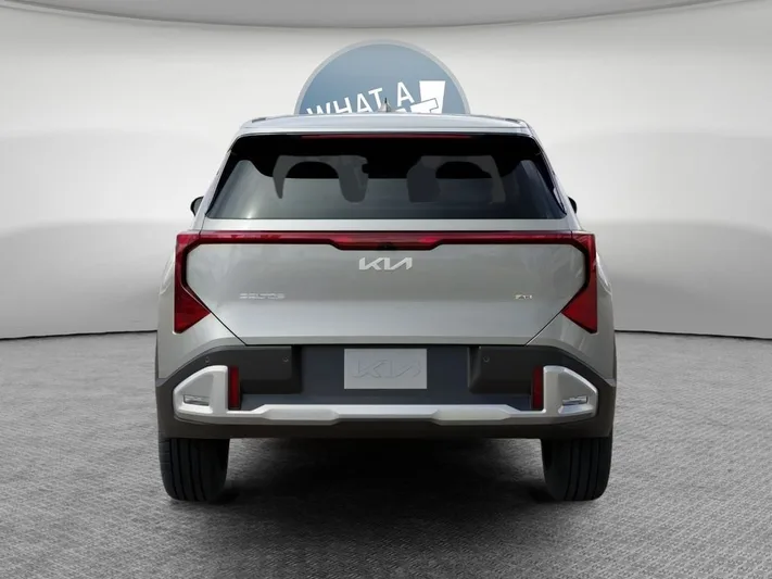 2027 Kia Seltos - view 5
