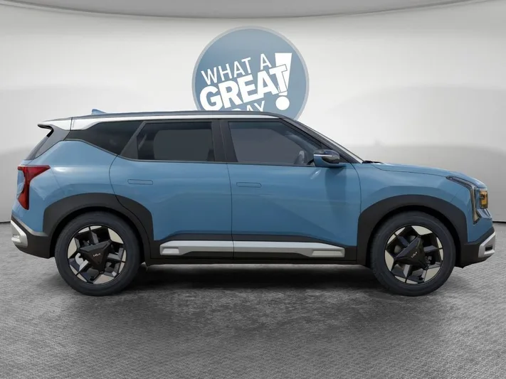 2027 Kia Seltos - view 7