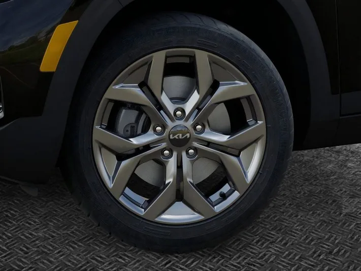 2026 Kia Seltos - view 9